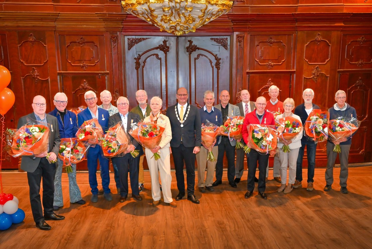 Van de voorzitter: Lintjesregen